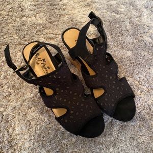 Women’s Black Wedges